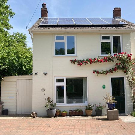 Rose Cottage Dutlas Knighton  Exterior photo