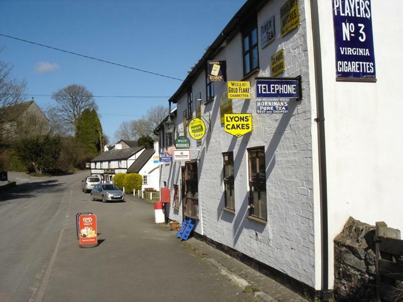 Rose Cottage Dutlas Knighton  Exterior photo